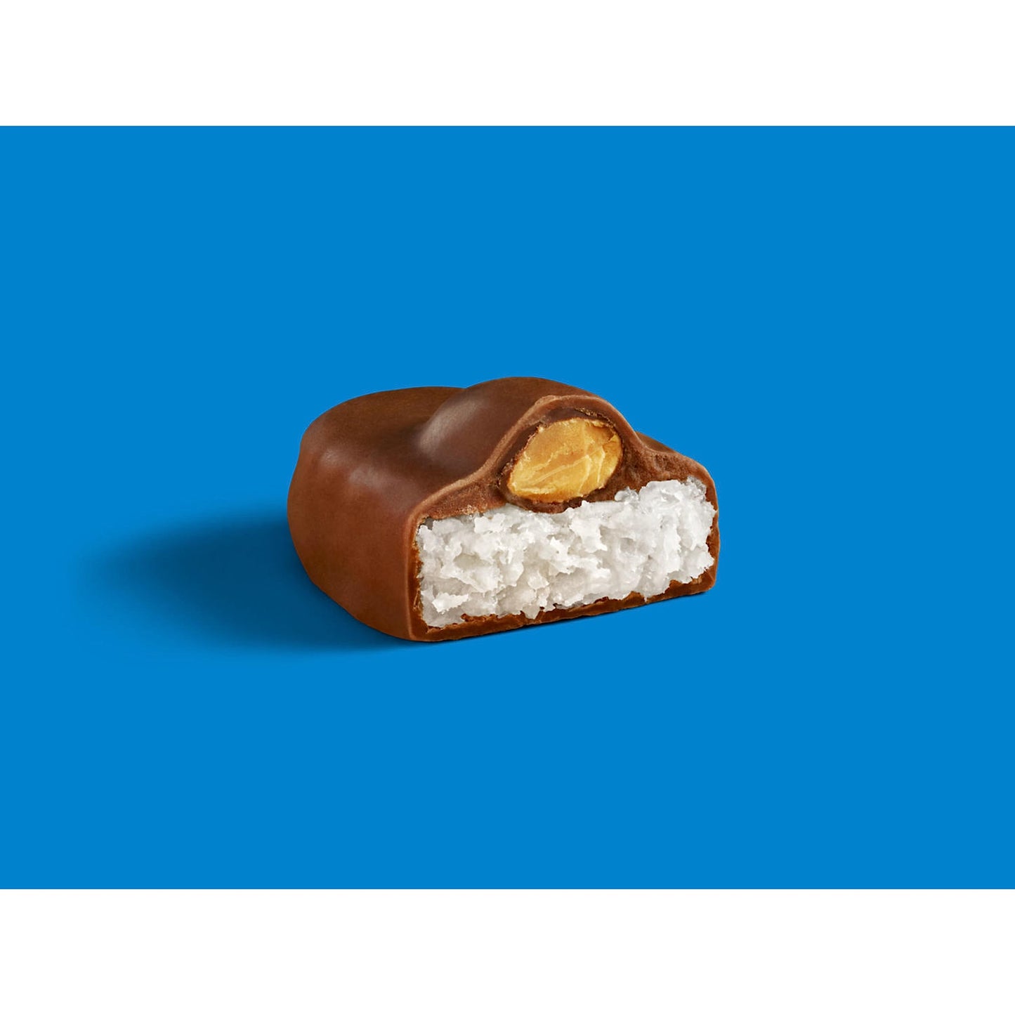 ALMOND JOY Coconut and Almond Chocolate Snack Size, Candy Jumbo Bag, 20.1 oz