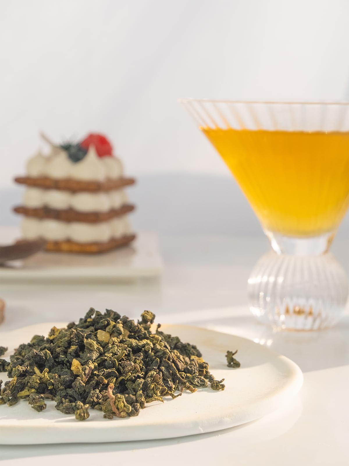 Teelux Peach Oolong Tea, White Peach Oolong Loose Leaf Tea, Peach Aroma & Slightly Sweet Flavor, Hot & Iced Tea, 5.3 Ounce