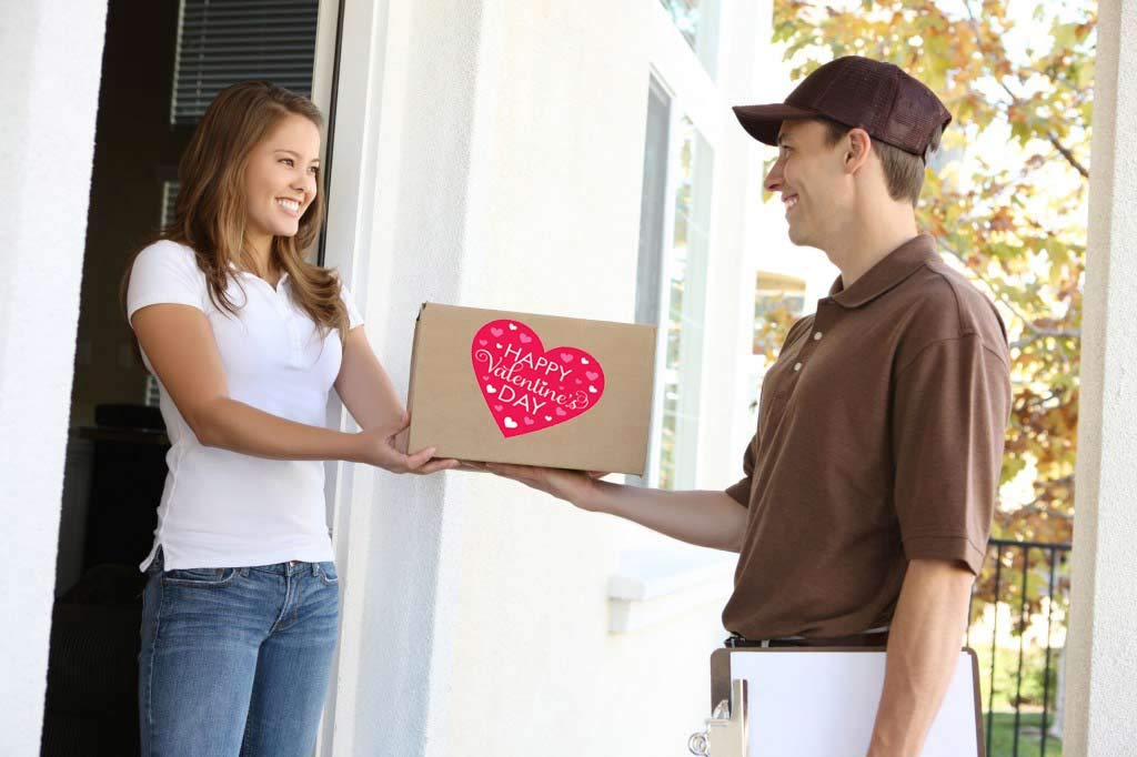 A Beary Huggable Valentine'S Day Gift Box