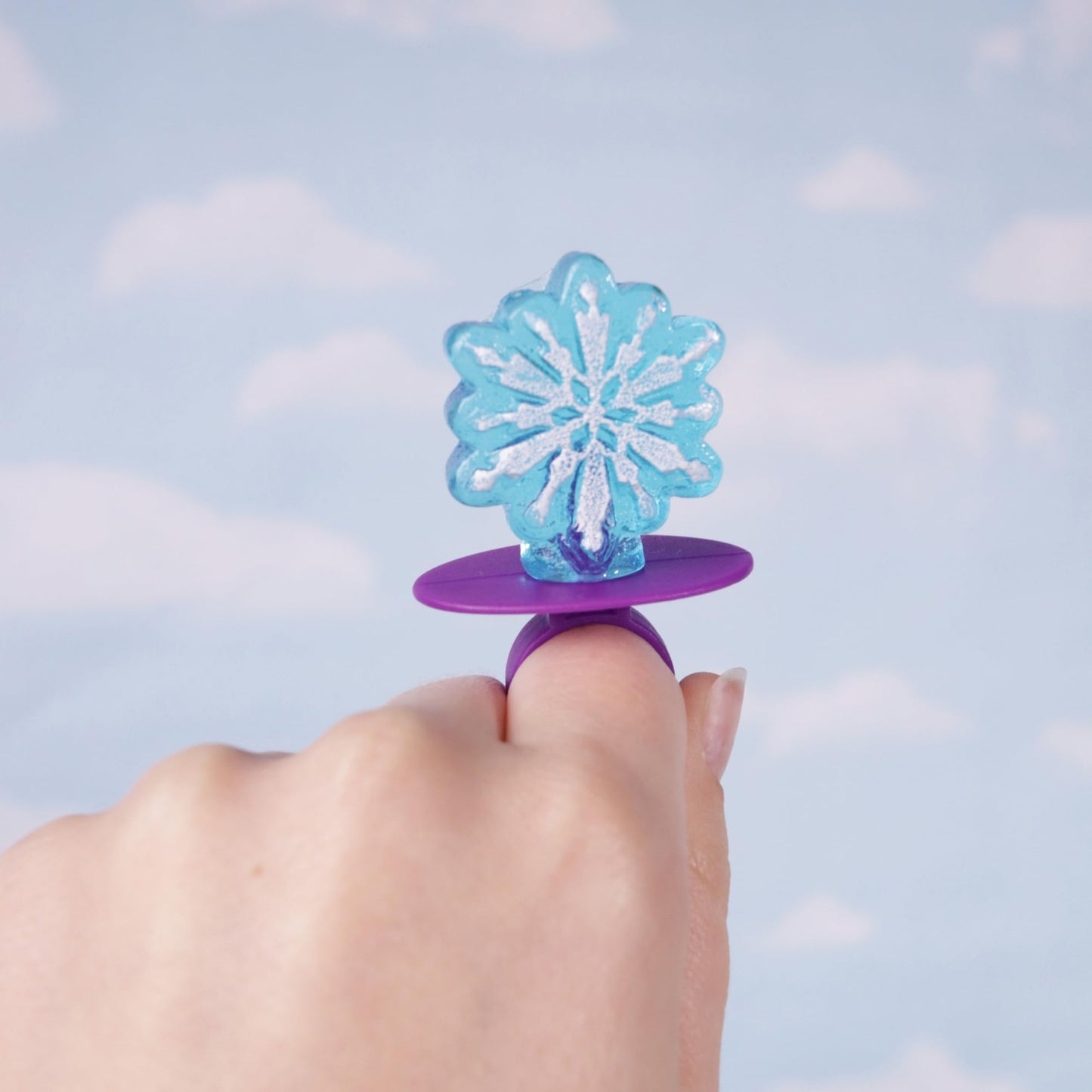 Disney Frozen Lollipop Rings, Individually Wrapped Candy Assorted Suckers, Themed Birthday Party Favors, 18 Count