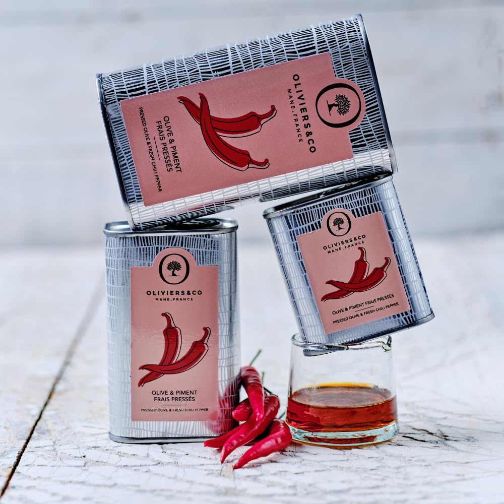 Fresh Chili Pepper Olive Oil By Oliviers & Co. | Cold Pressed Extra Virgin Olive Oil | Everyday And Cooking Evoo From Italy | Go