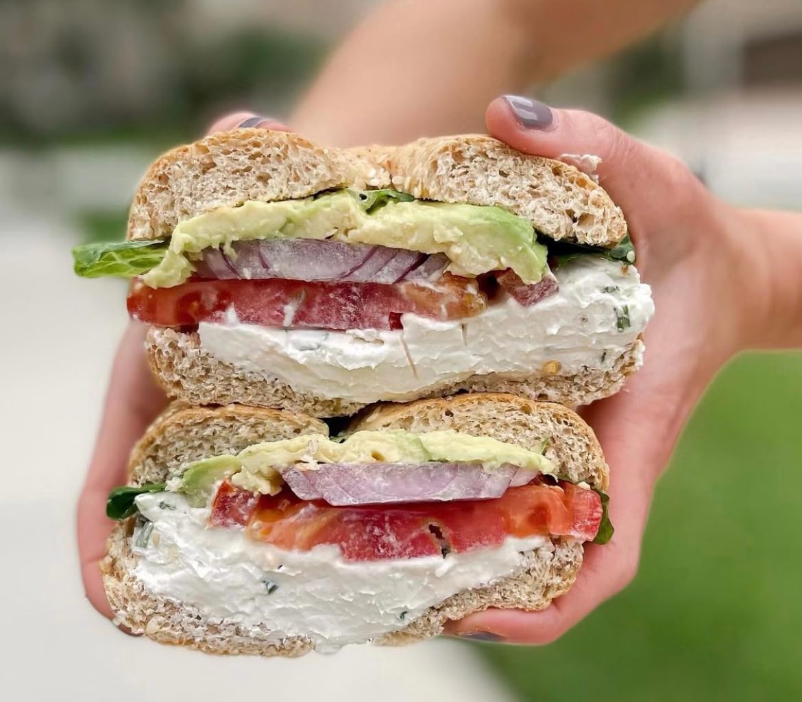 ROYO Classic Bagels  70-80 Calories  5-6G Net Carbs 10G Protein (Starter Pack 4 Variations- 1 Artisan bread  1 Cinnamon Raisin  1 Plain  and 1 Everything Bagel)
