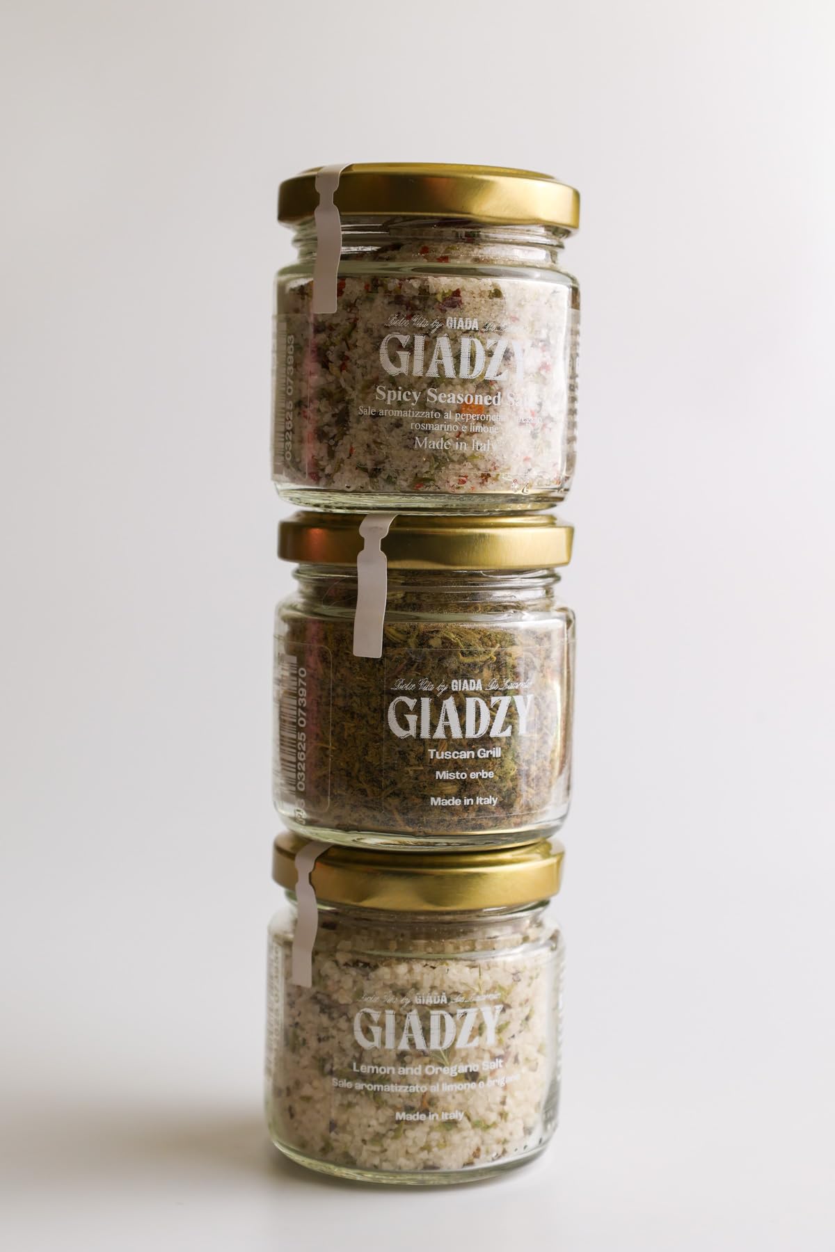 Giadzy By Giada De Laurentiis Italian Gourment Gift Box - Includes Mini Olive Oil Extra Virgin, Organic Gnocchetti Pasta, Organi