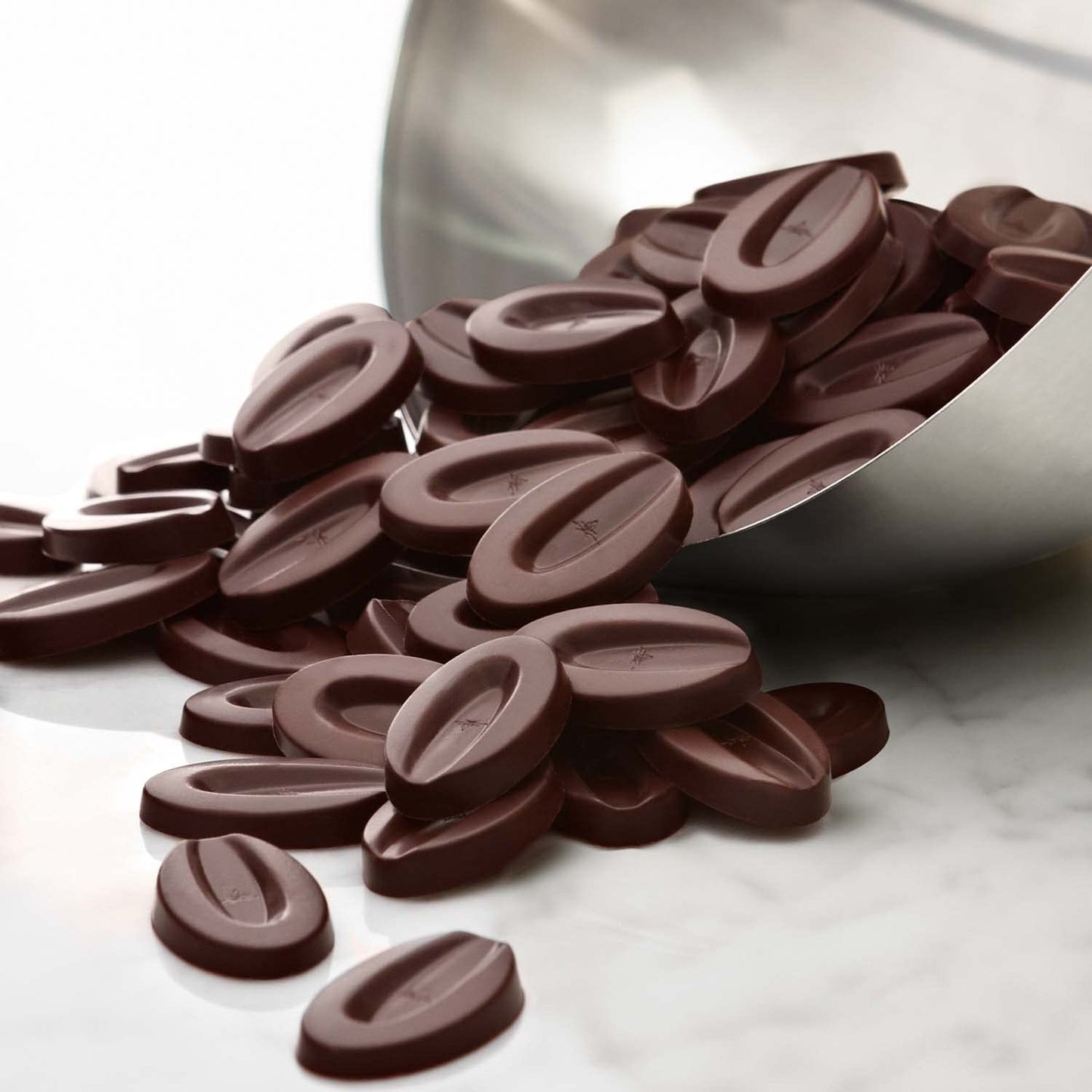 Valrhona Dark French Semisweet Chocolate Discs for Baking (Feves). enhanced CARABE 66% Cacao Grand Cru Blend. Better than Chocolate Chips  Perfect for Cookies  Cakes  Mousses  Frostings 1 KG