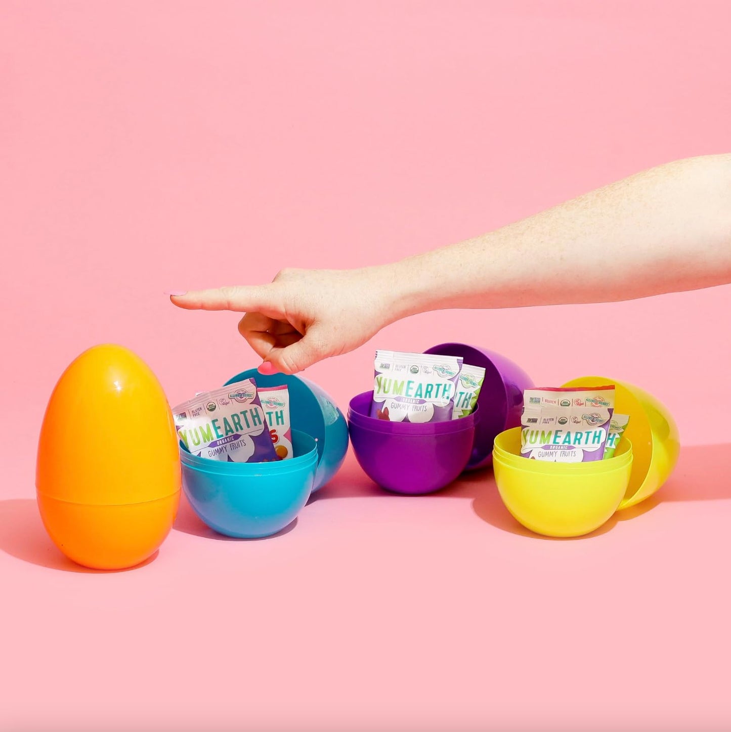 Yumearth Easter Egg Hunt Kit - 12 Eggs With Individually Wrapped Candy Snack Packs - Organic Gummy Fruits & Jelly Beans In Sprin