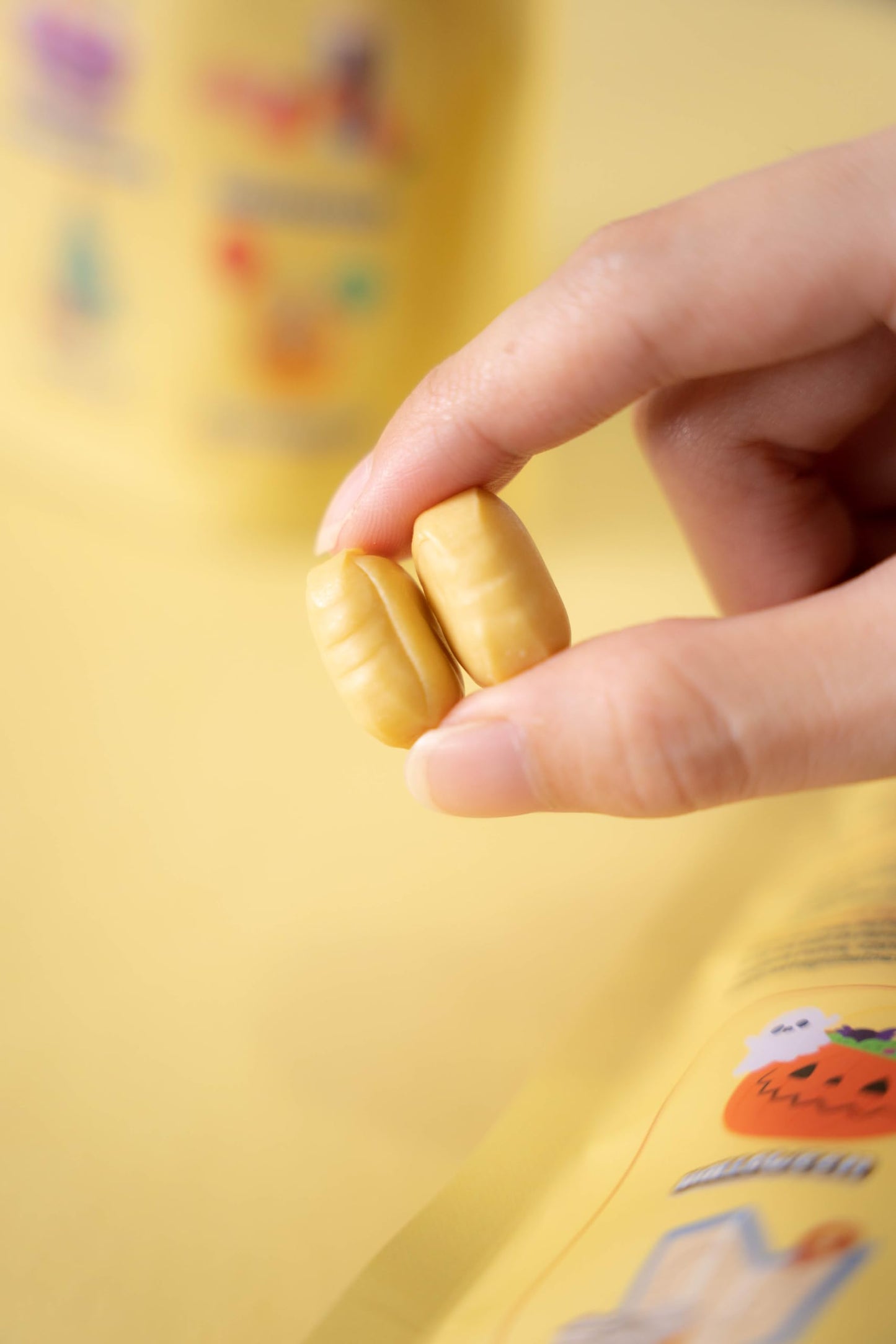 Veffero Simply Chewy Mango Flavored Chewy Candy, 192G Individually Wrapped Mango Chewy Candy (Mango)