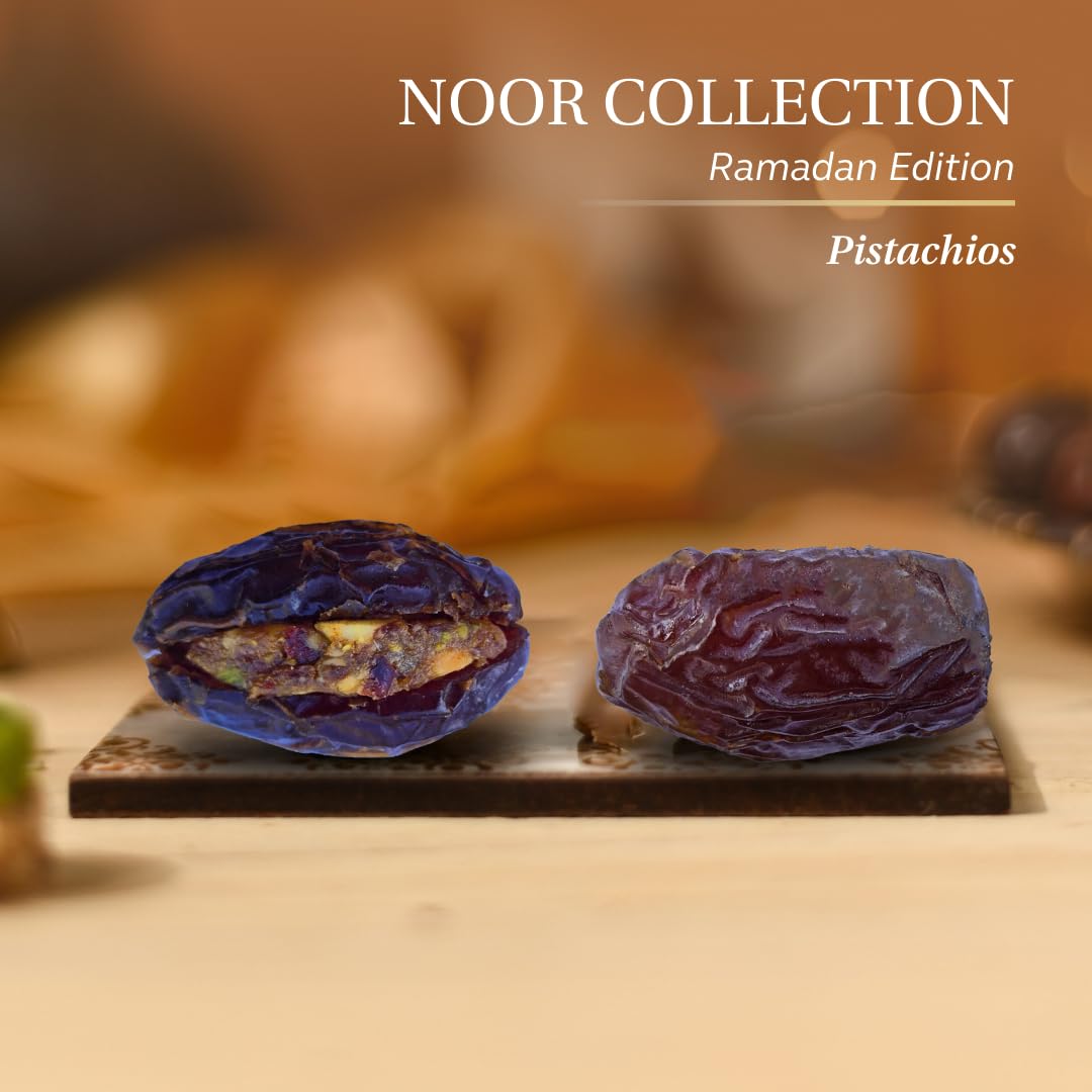 Laumiere Gourmet Fruits - Noor Collection [Ramadan Edition] - Square (16 Pcs) - Halal Dried Fruits And Nuts Basket - Medjool Dat