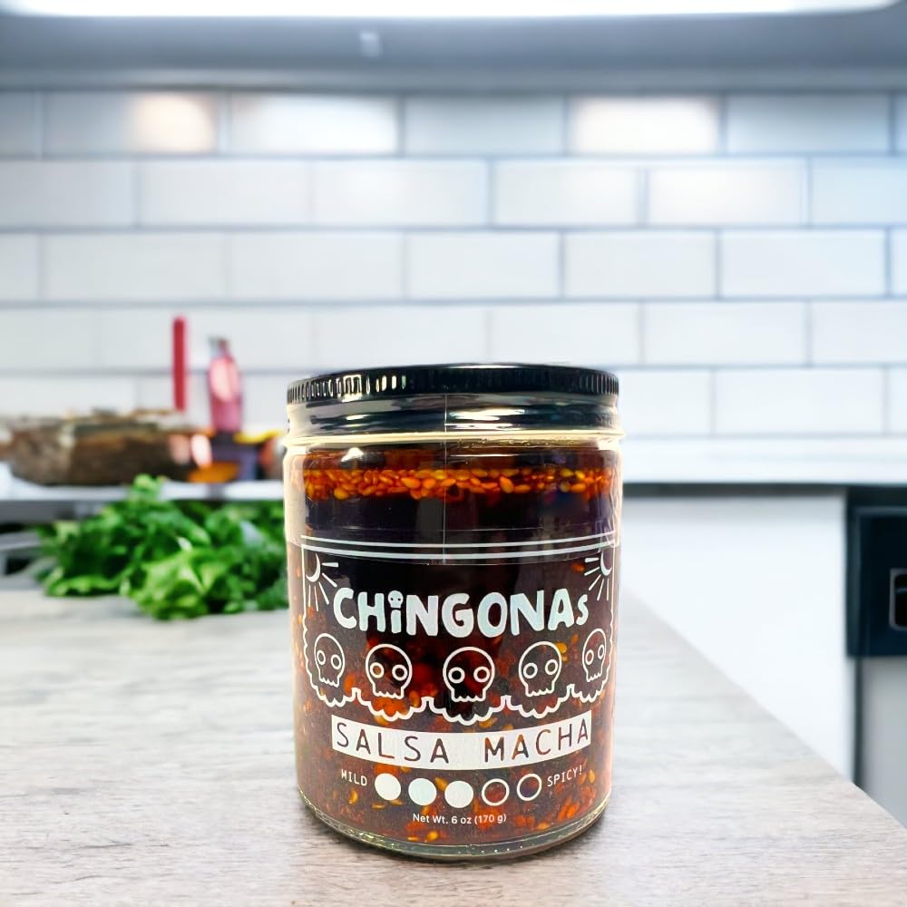 Chingonas Salsa Macha - Gourmet Mexican Oil-Based Chili Crunch Sauce, Vegan And Gluten-Free, Crunchy Chili Oil, 6 Oz