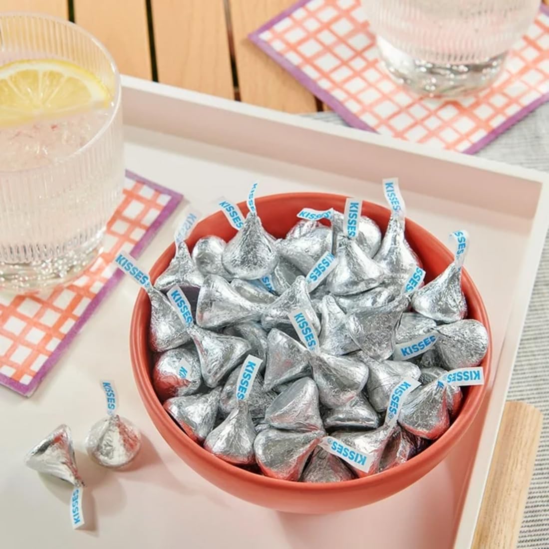 Hershys Kisses Milk Chocolate, Classic Silver Wraps, 1 Pound Bag (Approx. 100 Pieces) - Perfect For Gifts, Parties, And Special