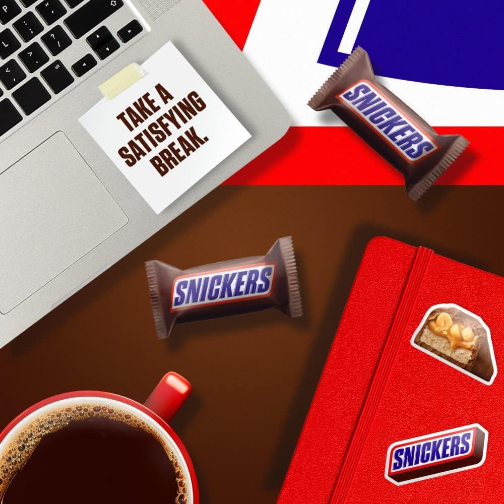 Snickers Chocolate Candy Bars - Fun Size Snickers Candy Bars - Individually Wrapped Bulk Snickers Chocolate Bars - Snickers Milk Chocolate  Peanut  and Caramel Bars - Bulk Candy Bag (Pack of 65)