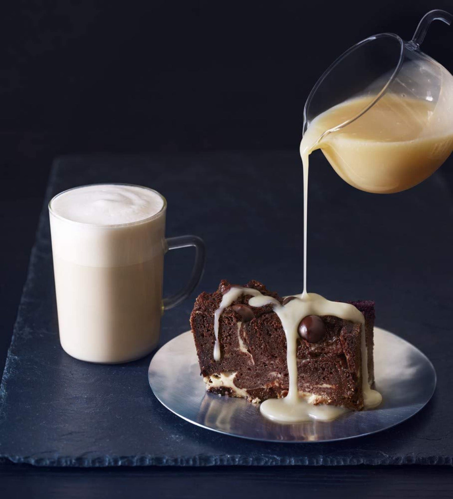 Ghirardelli White Chocolate Sauce, 16 Ounce Squeeze Bottle (Pack Of 2) With Ghirardelli Stamped Barista Spoon