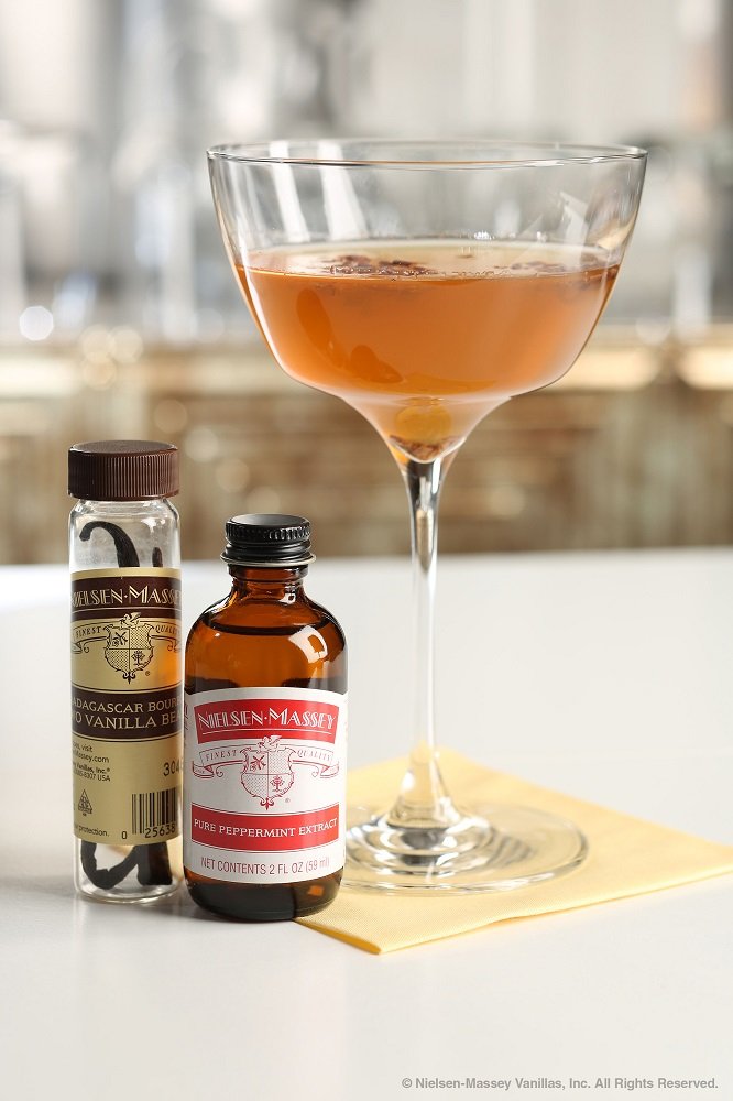 Nielsen-Massey Pure Peppermint Extract, 4 Fl Oz for Baking and Cooking