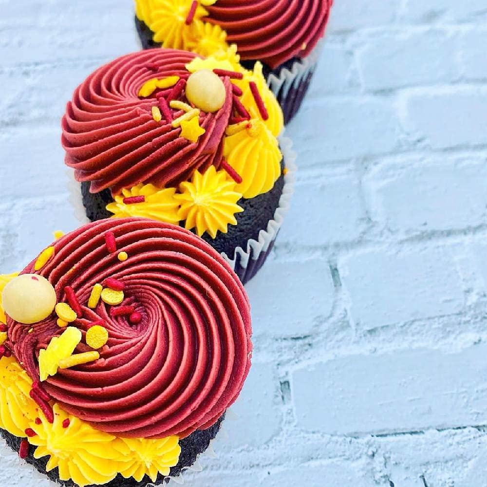 Harry Potter Cake Decorations With Wizard Lightning Sprinkles, Maroon And Gold Jimmies, Nonpareils, Sugar Pearls, Lightning Bolt