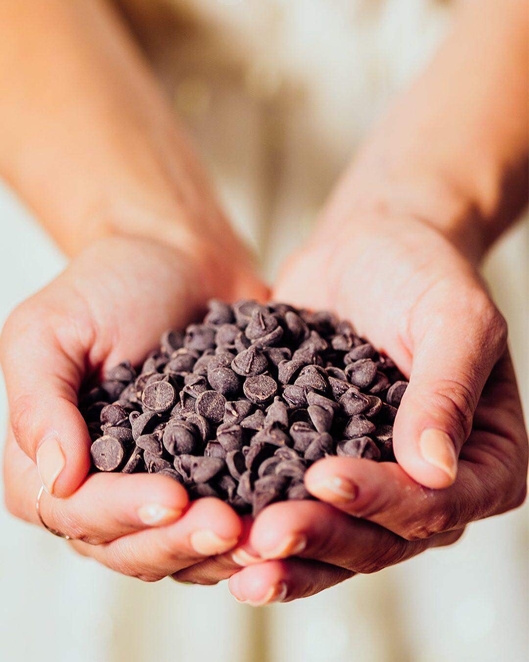 Dark Chocolate Chips By Lily'S | Stevia Sweetened, No Added Sugar, Low-Carb, Keto Friendly | 55% Cocoa | Fair Trade, Gluten-Free