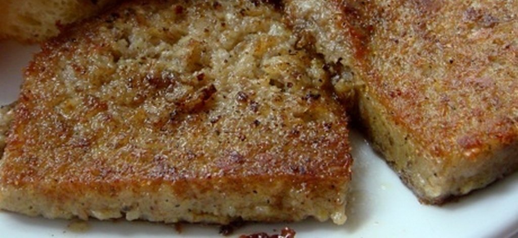 Poiget Philadelphia's Favorite Scrapple - 4 Pound Package (64 Ounce) - Delicious Breakfast Meat, Perfect for Frying or Grilling