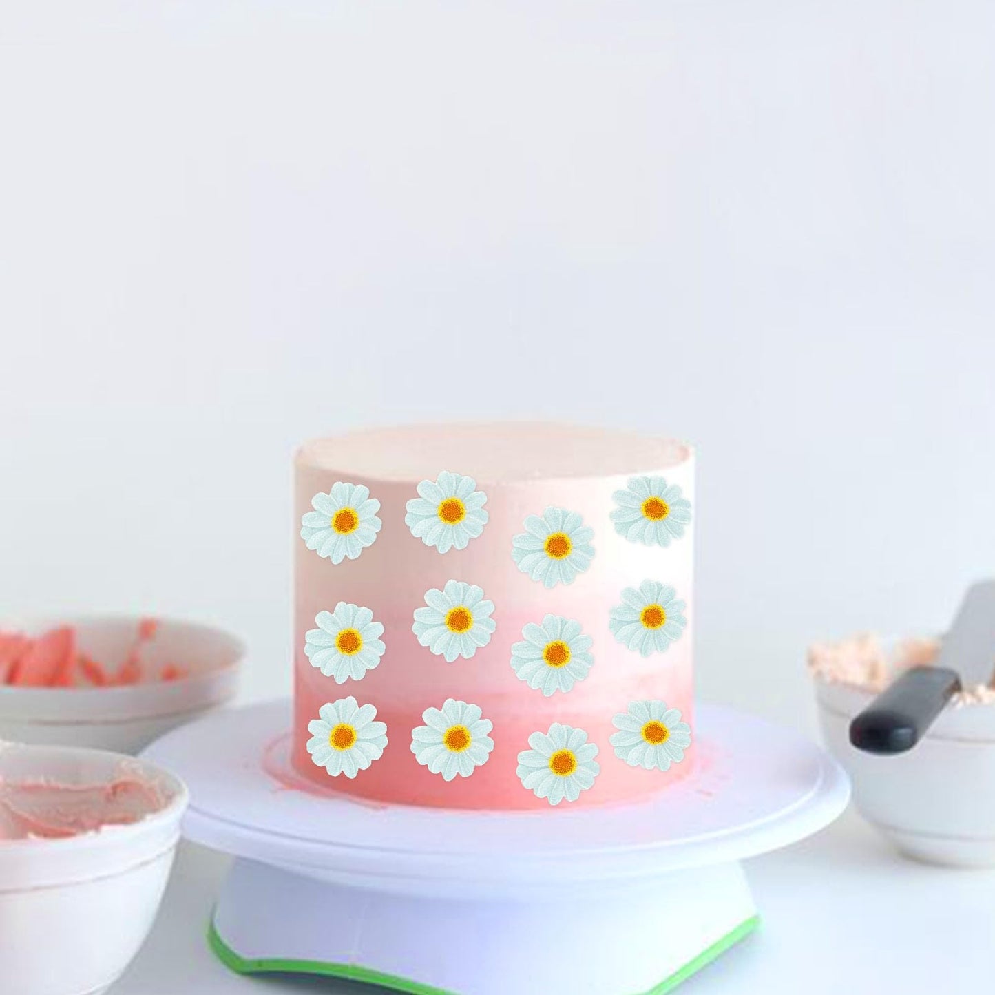 40Pcs Edible Daisy Cupcake Toppers Edible Wafar Paper Spring Bridal Engagement Baby Shower Birthday Party Drink Toppers Annivers