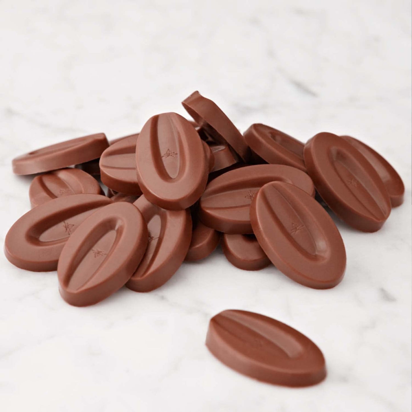 Valrhona Enhanced French Baking Milk Chocolate Discs (Feves). Caramelia 36% Cacao. Creamy, Caramel, Salted Butter Notes. Easy Melt-Tempering. Milky, Balanced. Luscious Frosting, Sauces 250G (Pack Of 1)