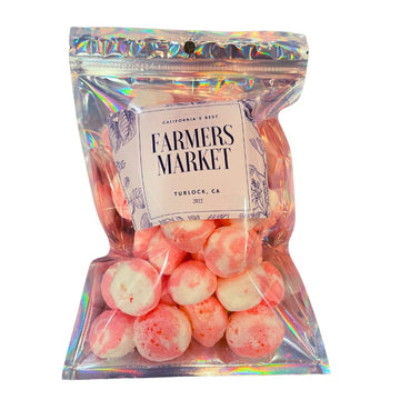 Farmers Market Freeze Dried Strawberry Cheesecake Taffy - Crunchy Taaffy, Freeze-dried, Authentic Strawberry Flavor - Sugary Tre