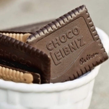 Bahlsen Choco Leibniz Milk Cookies - Leibniz Butter Biscuits topped with a thick layer of European Chocolate -4.4 Ounce (Pack of