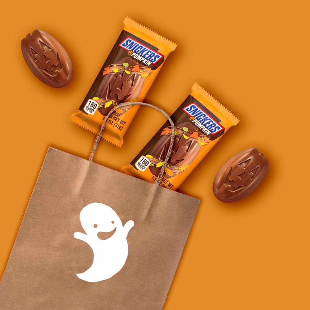 Snickers Pumpkins Milk Chocolate Halloween Candy Bar, 6 Pack, 1.1 Oz Each, Perfect for Trick or Treat and Halloween Party Favors