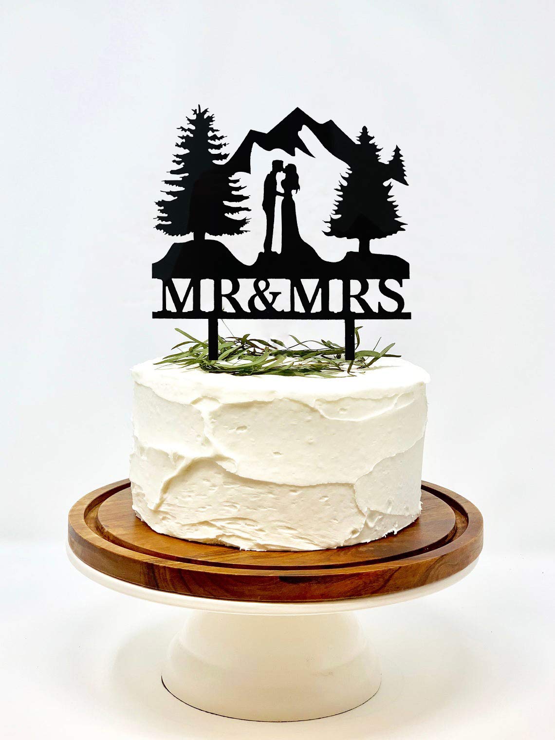 Mountain Wedding Cake Topper, Outdoors Wedding Cake Topper, Mr & Mrs Kiss Cake Topper, Hiking Wedding Cake Topper, Forest Theme