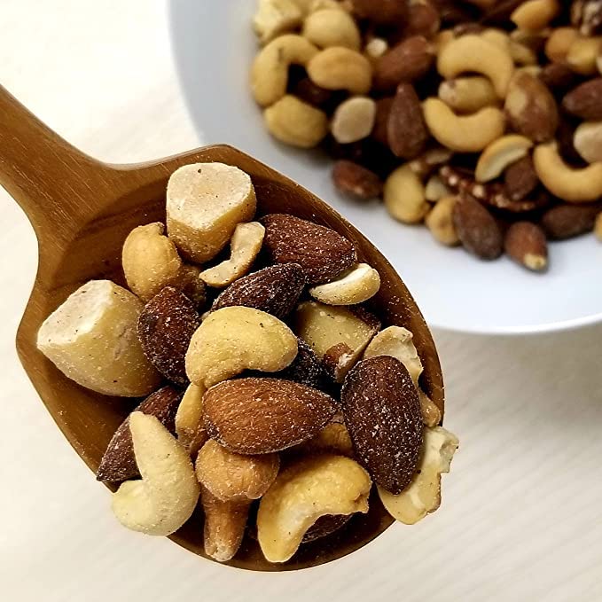 Jaybees Unsalted Mixed Nuts | 32 oz | Gourmet Roasted Deluxe Nut Mix with Cashews  Almonds  Pecans  Hazelnuts  Brazil Nuts (No Peanuts) | Keto  Vegan Friendly  Kosher  Healthy Snacks