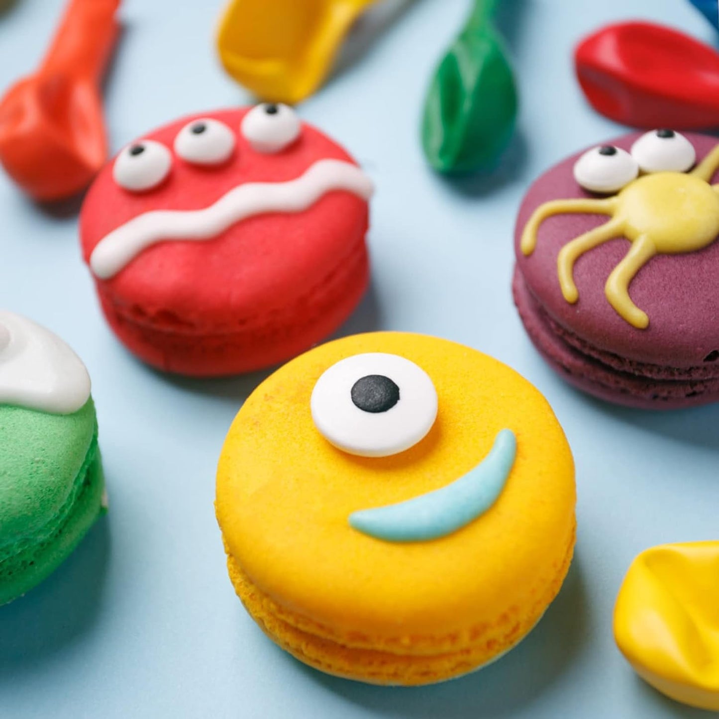Sentovac Candy Eyes For Decorating | Edible Candy Eyeballs Sprinkles For Halloween | Cake And Cupcake Topper Decorations | 1 Box 2.82Oz Big Small Mini (1.8Cm 1Cm 7Mm) Edible Eyes