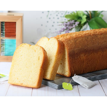 Dulcet Gift Baskets Gourmet Bakery Treats Gift Basket Features All-Natural Pumpkin Bread Ideal For Thanksgiving And Halloween Holidays-Gift To Family, Friends, Parents Or Corporate Clients.