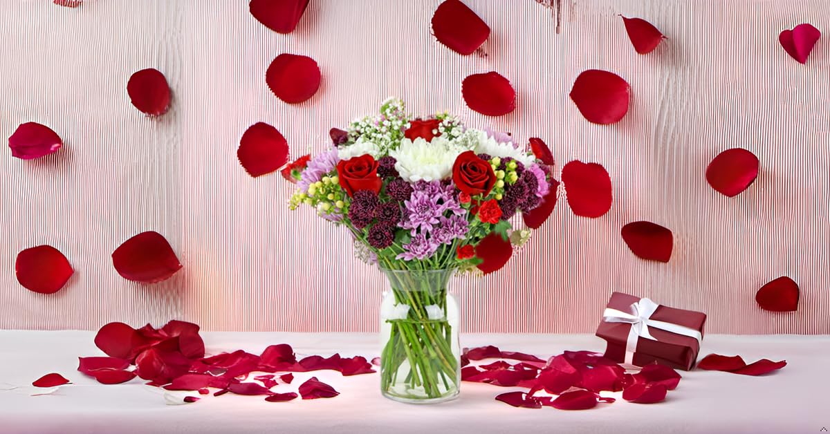 Benchmark Bouquets - Timeless Romance (Glass Vase Included) - Fresh Flowers For Delivery - Gift For Graduation, Birthday, Annive