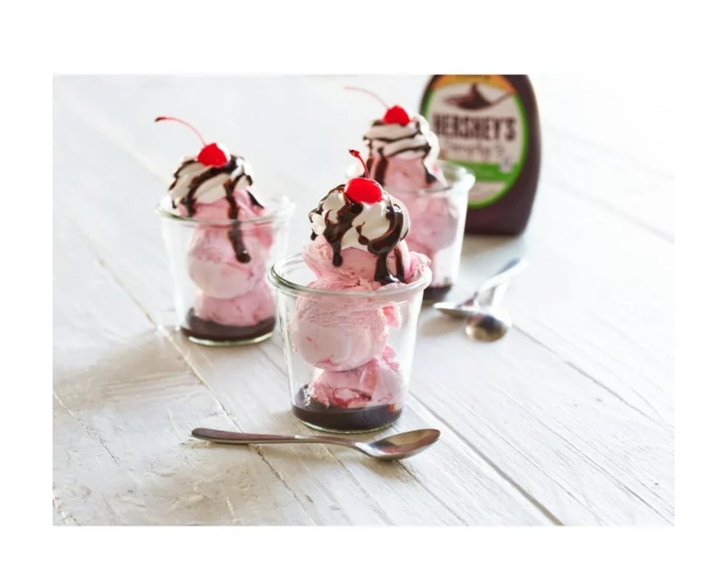 HERSHEYS Simply 5 Chocolate Syrup - 5 Ingredients - 11 Fl Oz (Pack of 2) - No High Fructose Corn Syrup