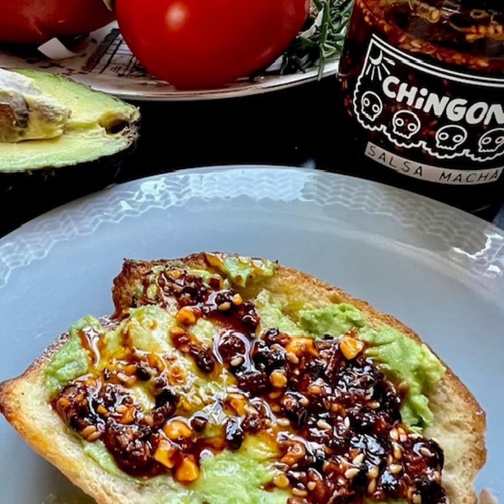 Chingonas Salsa Macha - Gourmet Mexican Oil-Based Chili Crunch Sauce, Vegan And Gluten-Free, Crunchy Chili Oil, 6 Oz