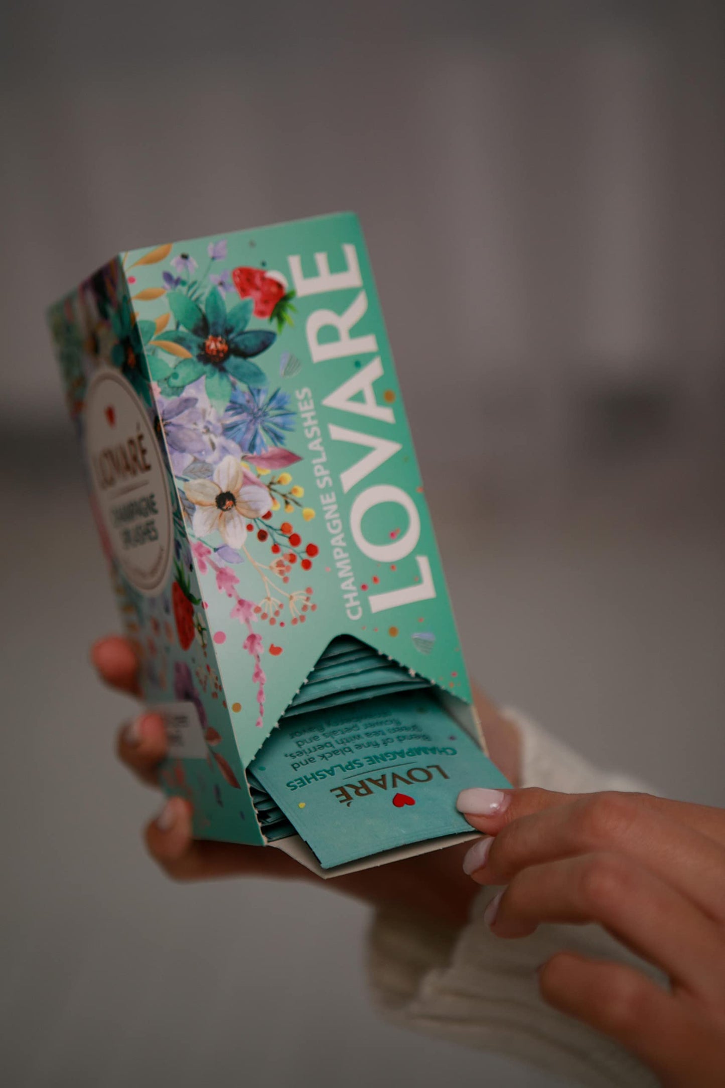 Lovare Set Of 4 Assorted Tea Bags Variety Pack 48 G - Made In Ukraine - 24 Black, Green Tea Sampler Bags X 2 G - Tea Bags Indivi
