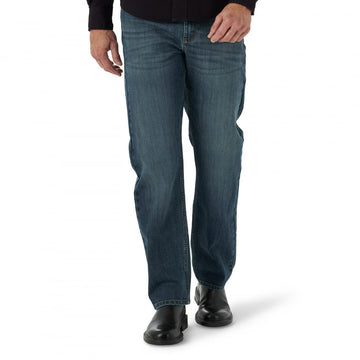 Wrangler Mens Free-To-Stretch Relaxed Fit Jean, Marine, 32W X 32L