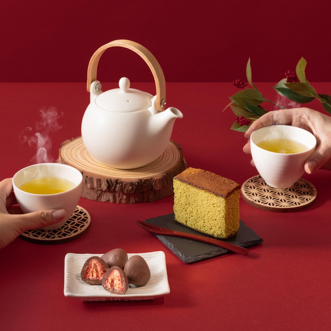 Sakuraco - Authentic Japanese Snack & Homeware Box. Enjoy Mochi, Japanese Cakes and Teas Direct From Japan.
