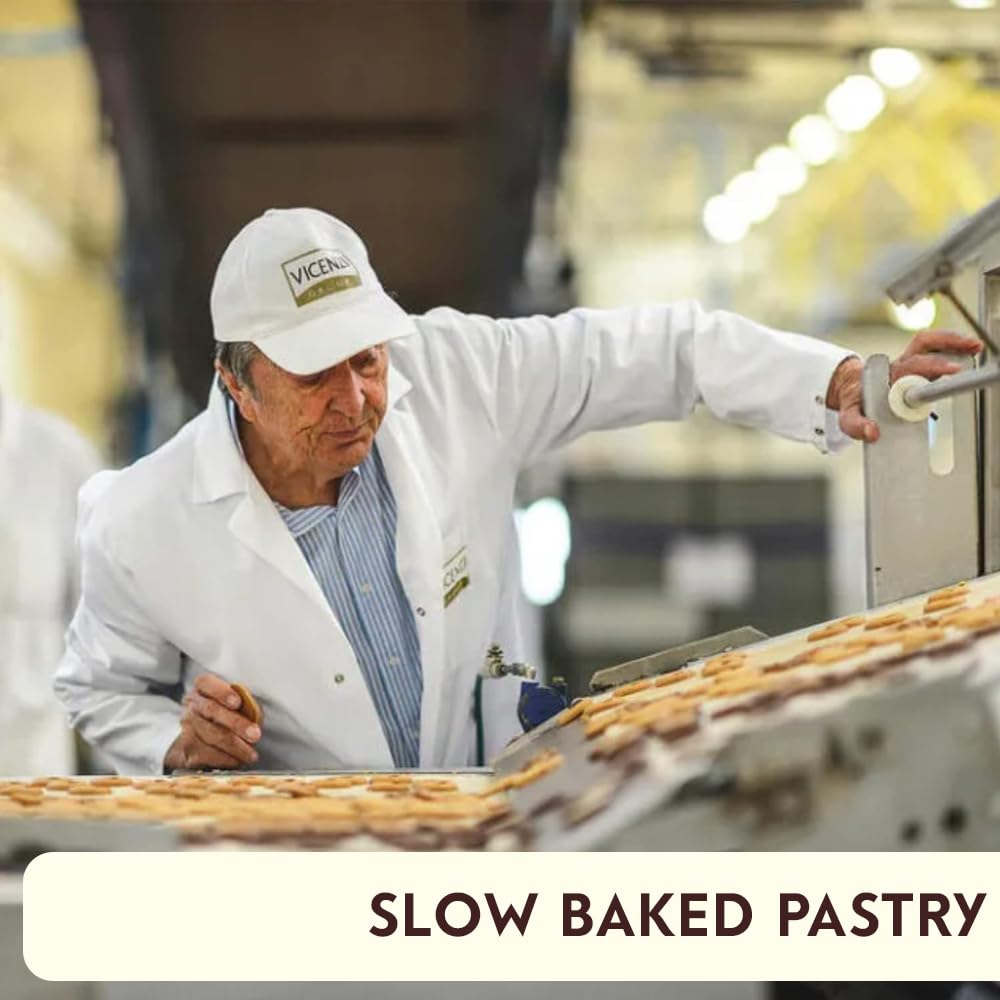 Delizia Hazelnut Cream By Pasticceria Matilde Vicenzi, Cream Filled Puff Pastry Patisserie Rolls, All-Natural, Kosher Dairy, Made In Italy - 4.41Oz (125G) Box, 4-Pack