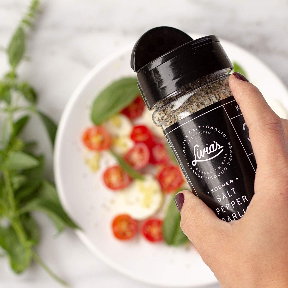 Livia'S Seasoning - A Perfect Blend Of Kosher Salt, Black Pepper & Garlic (Spg). Transforms Steak Chicken & Fish Into Mouthwater