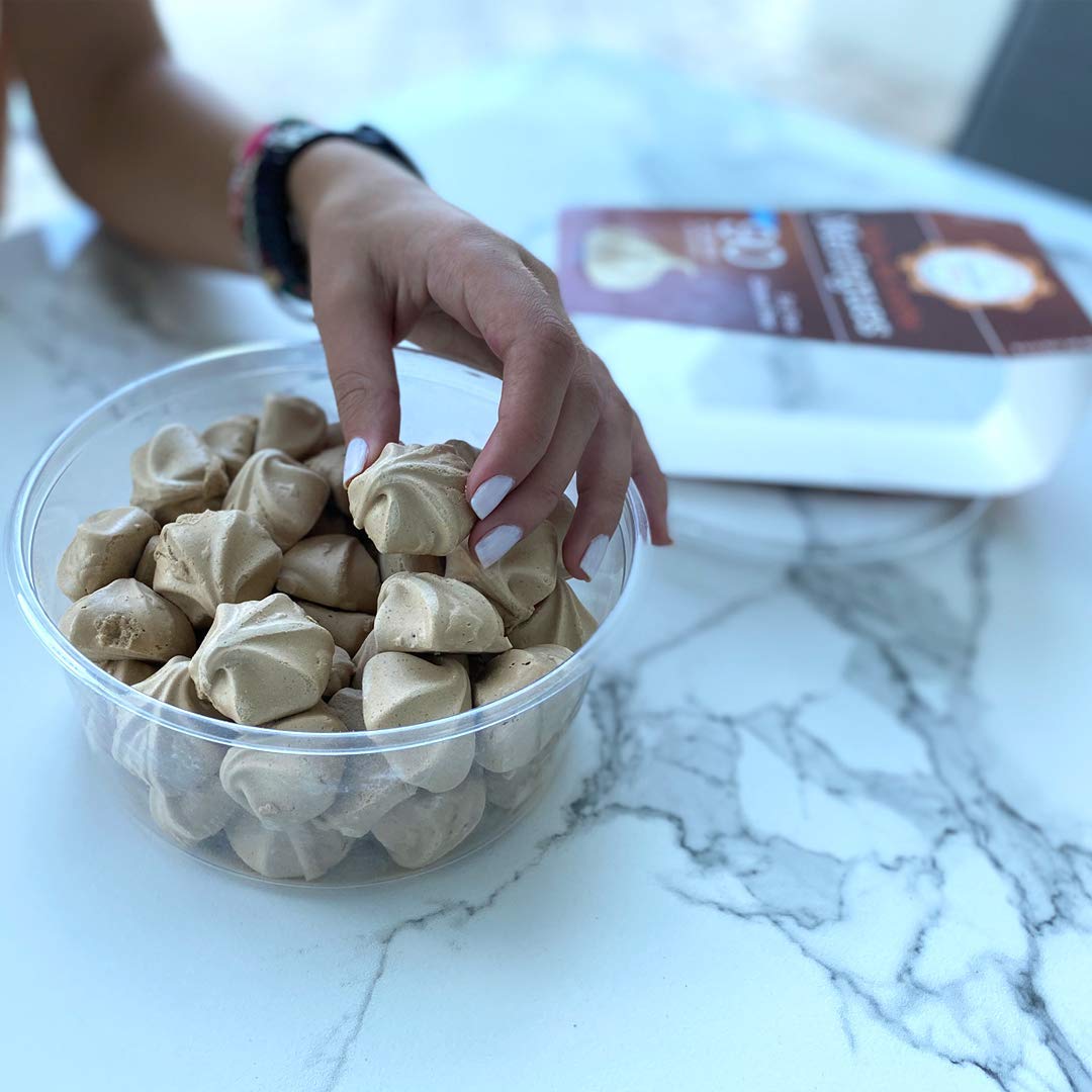 Krunchy Melts - Original Meringue Cookies - Dulce De Leche Flavor - Fat Free - Gluten Free - Nut Free - Kosher Pareve - 90 Calories Per Serving - Sweet Treats Snack- 4 Oz