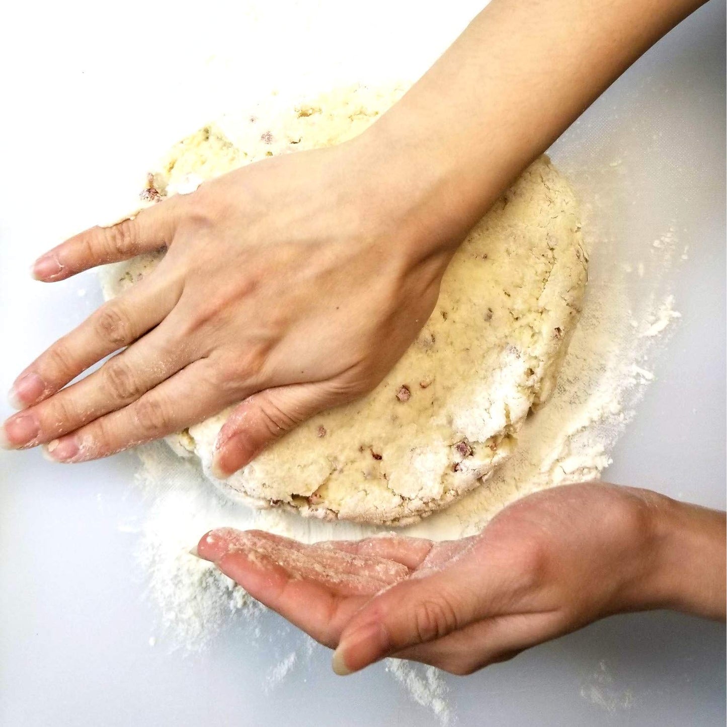 Sticky Fingers Strawberry Scone Mix 16oz