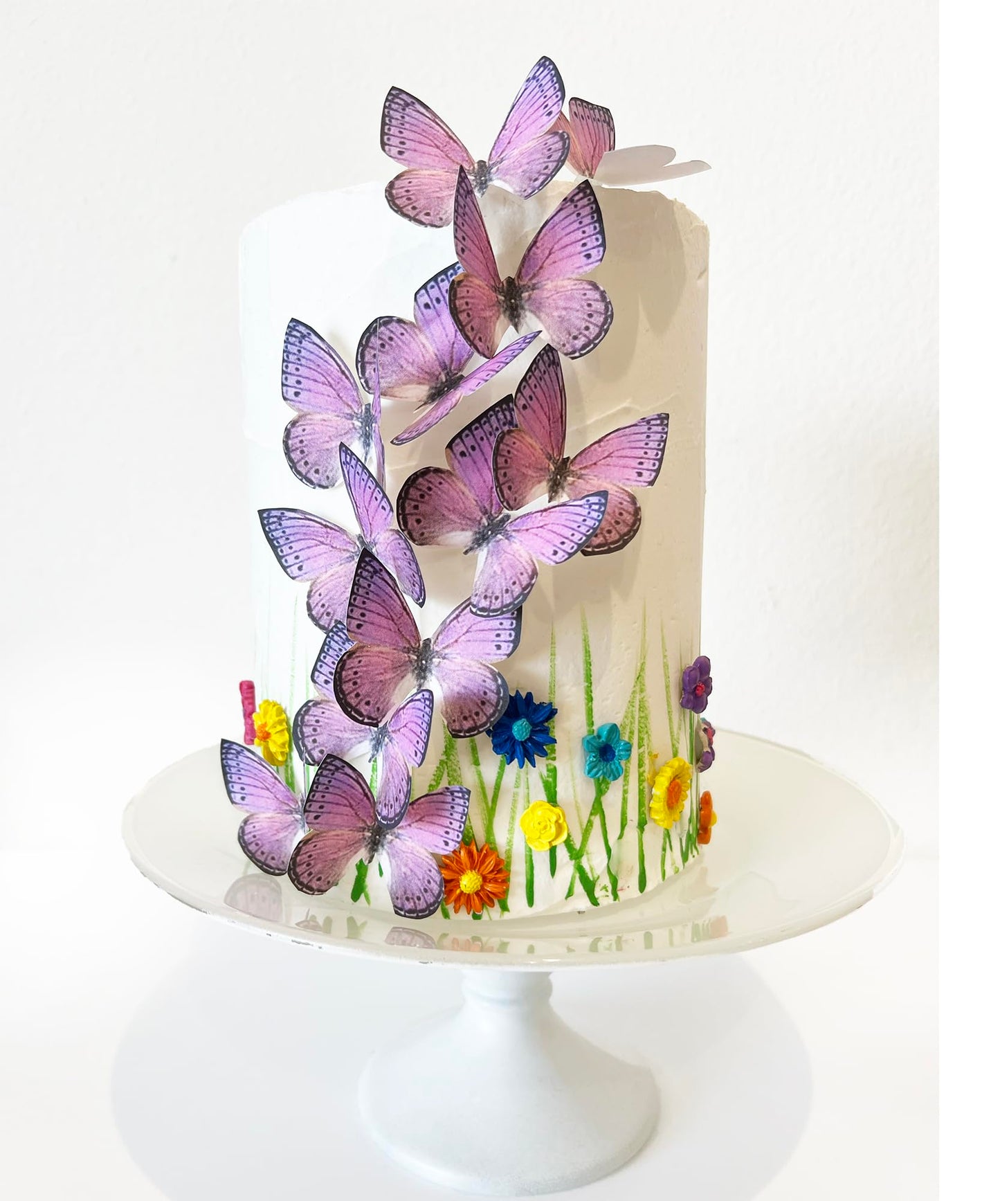 Sugar Robot Edible Butterflies - Large Cake Toppers - 3 inches - Light Purple - Premium Crafted - Made in the USA