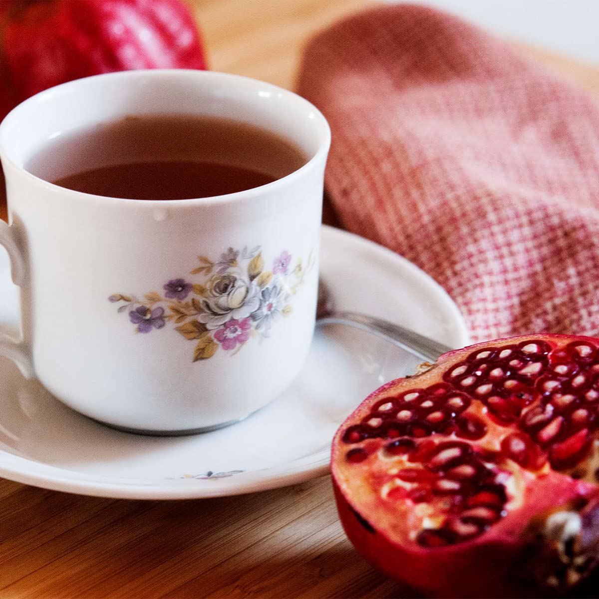 Tea4U Flavored Black Ceylon TeaBags (Pomegranate) - Ideal Quality from Sri Lankas Finest Leaves and Expertly Blended - 25 Count