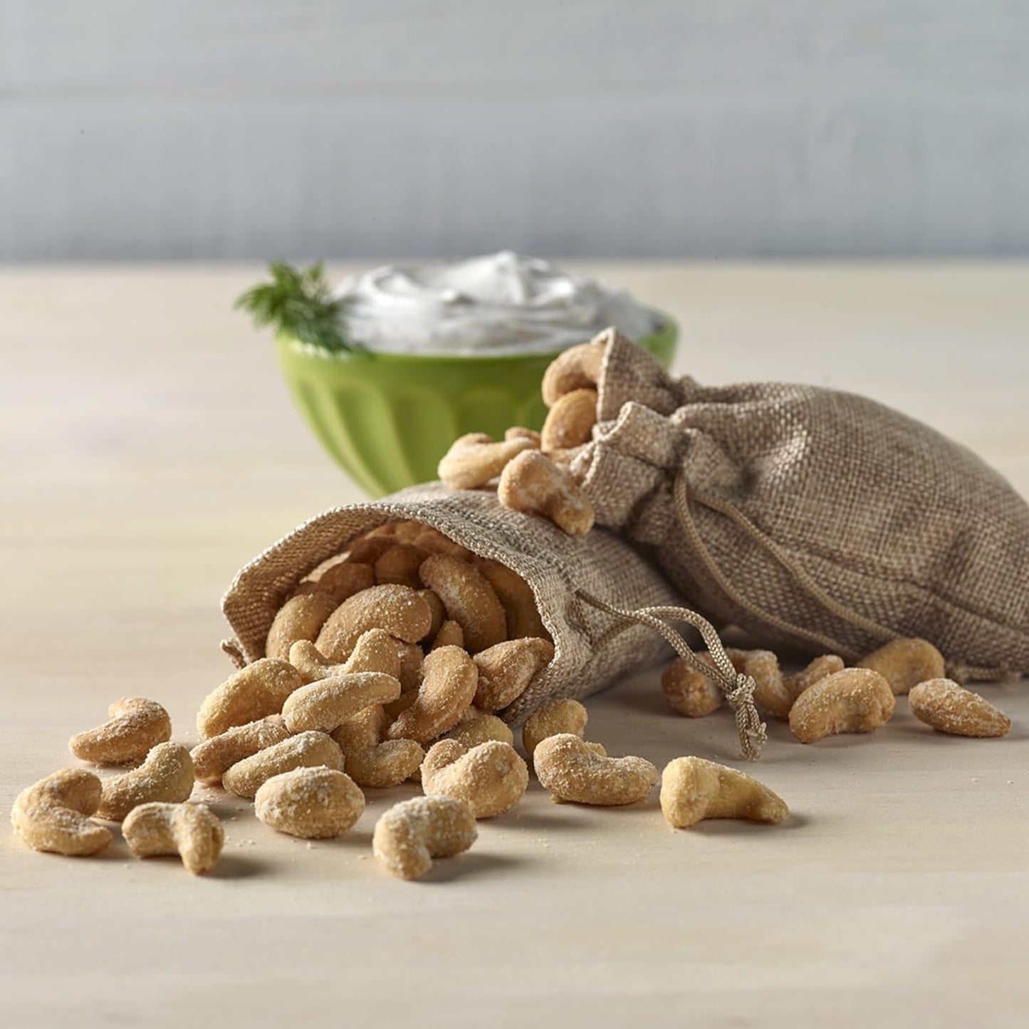 Emerald Nuts, Dill Pickle Seasoned Cashews, 15 Oz (Pack Of 4)
