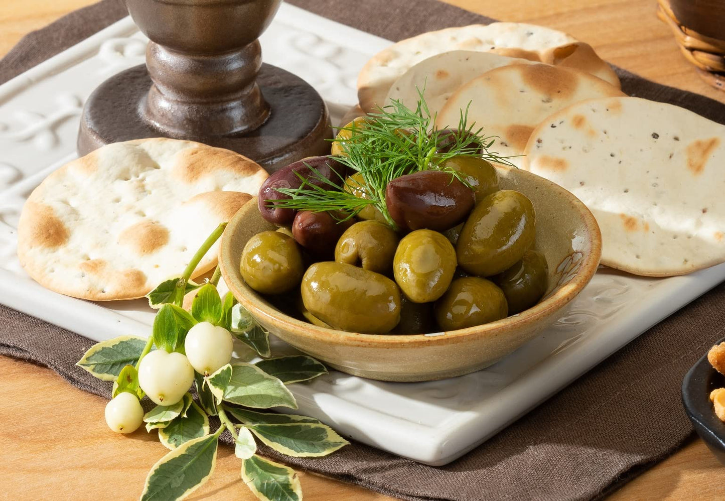 Wine Country Gift Baskets Gourmet Feast - Gift Size 15 x 8 x 14, Multicolor, Model 524