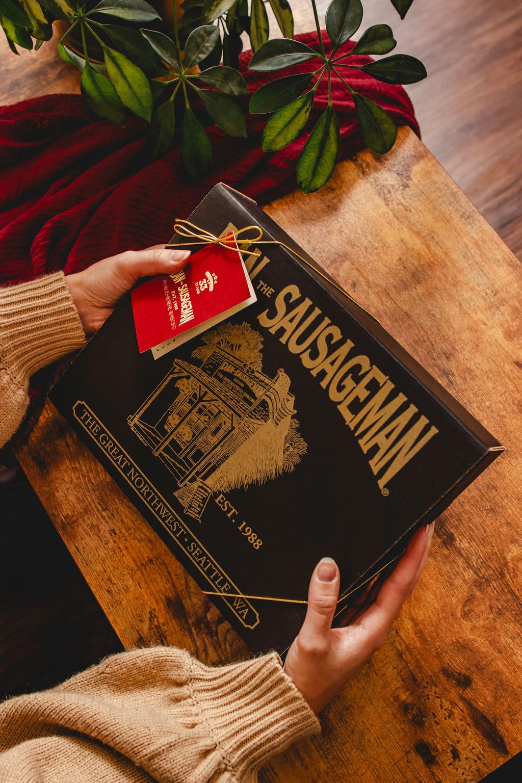 DAN THE SAUSAGEMAN Yukon Gift Basket - Gourmet Smoked Beef Summer Sausages & Snacks - 10 Pieces Set