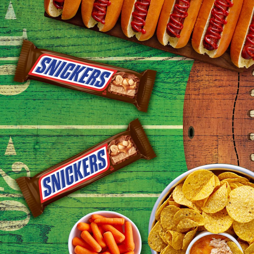 SNICKERS NFL Football Full Size Chocolate Candy Bars, Caramel Chocolate for Parties, Tailgating, or Game Day Snacks, 11.16 oz Ba