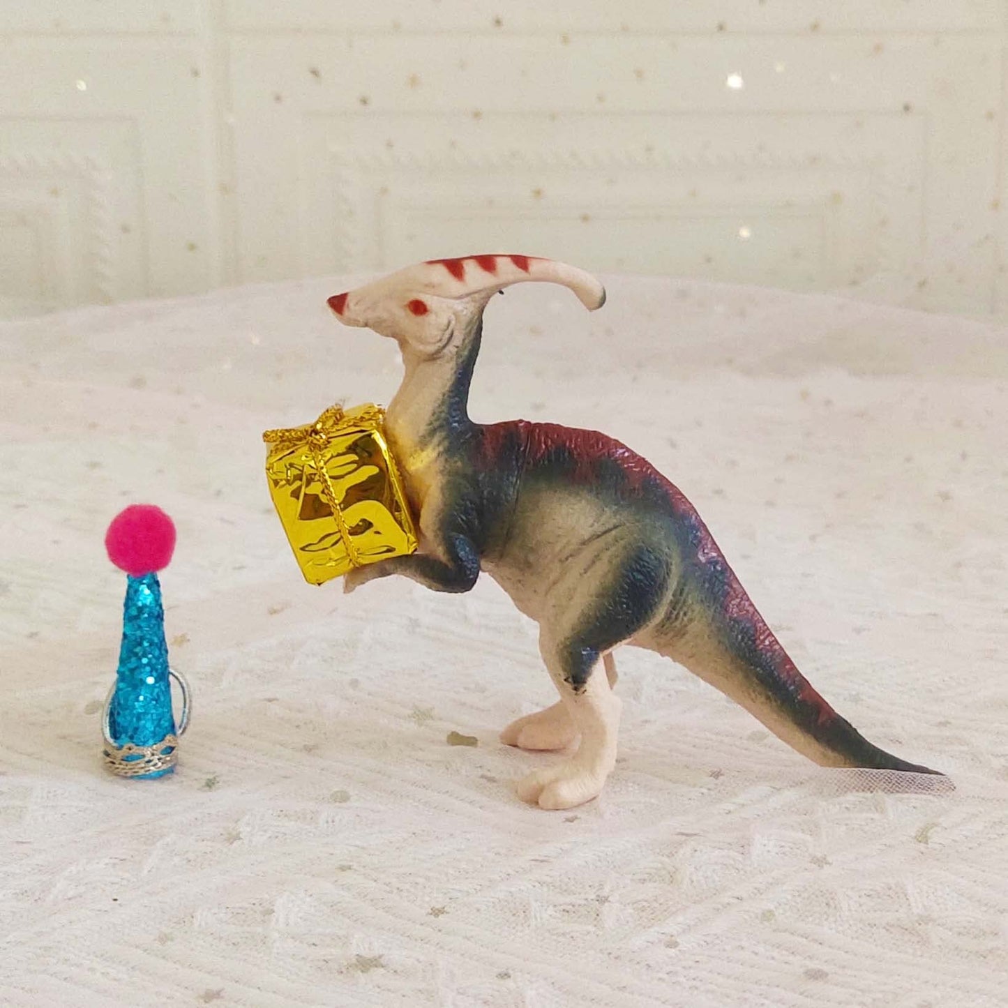 Parasaurolophus Dinosaur Cake Toppers, Parasaurolophus Dinosaur Cake Topper With Birthday Party Hat For Boys Girls Wild One Birt