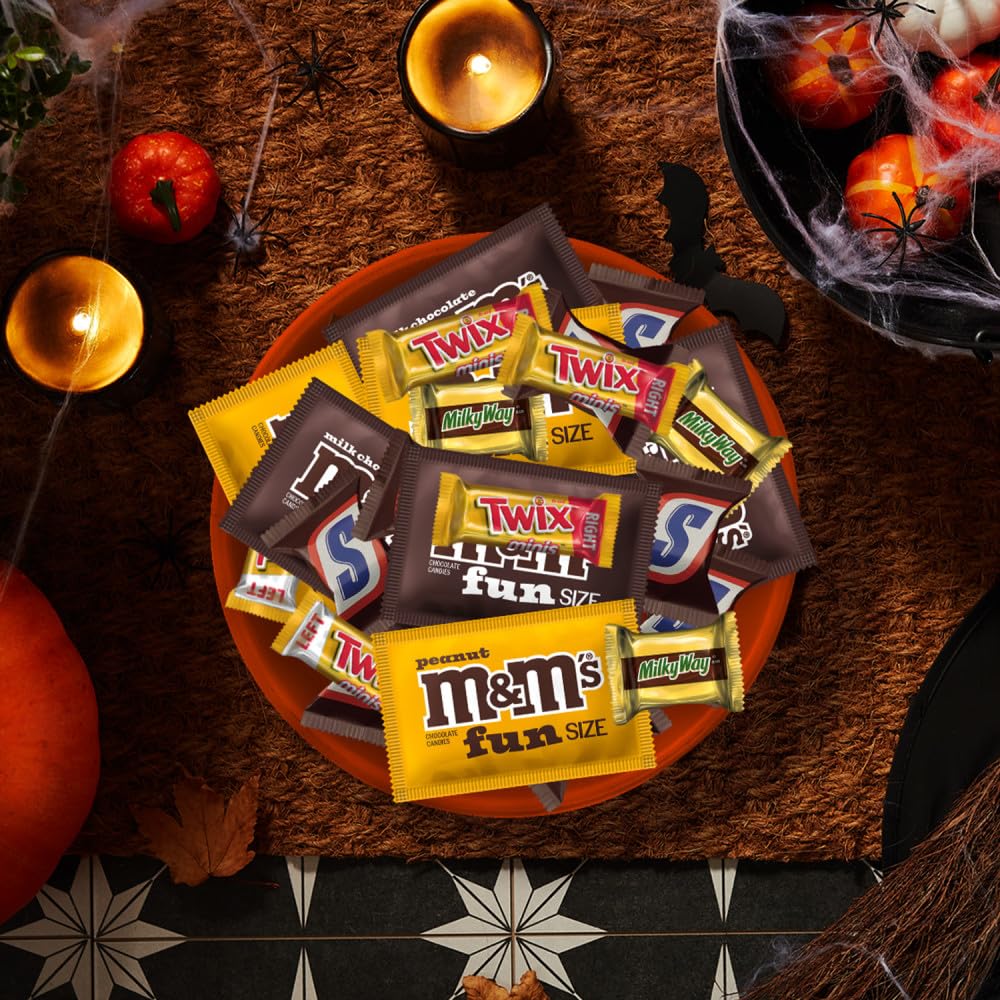 Mars Halloween Candy Variety Pack - M&MS, SNICKERS, TWIX, MILKY WAY - 200 Count Bulk Bag