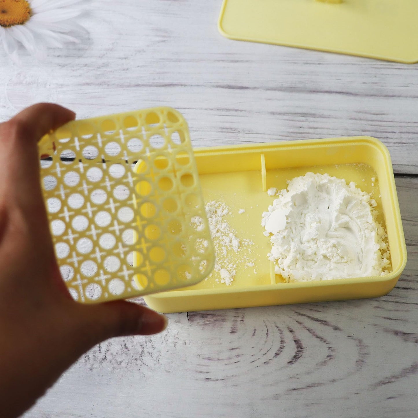 Piaolgyi Cornstarch Container For Polymer Clay,Cornstarch Storage Box For Polymer Clay Earring Diy(Yellow)
