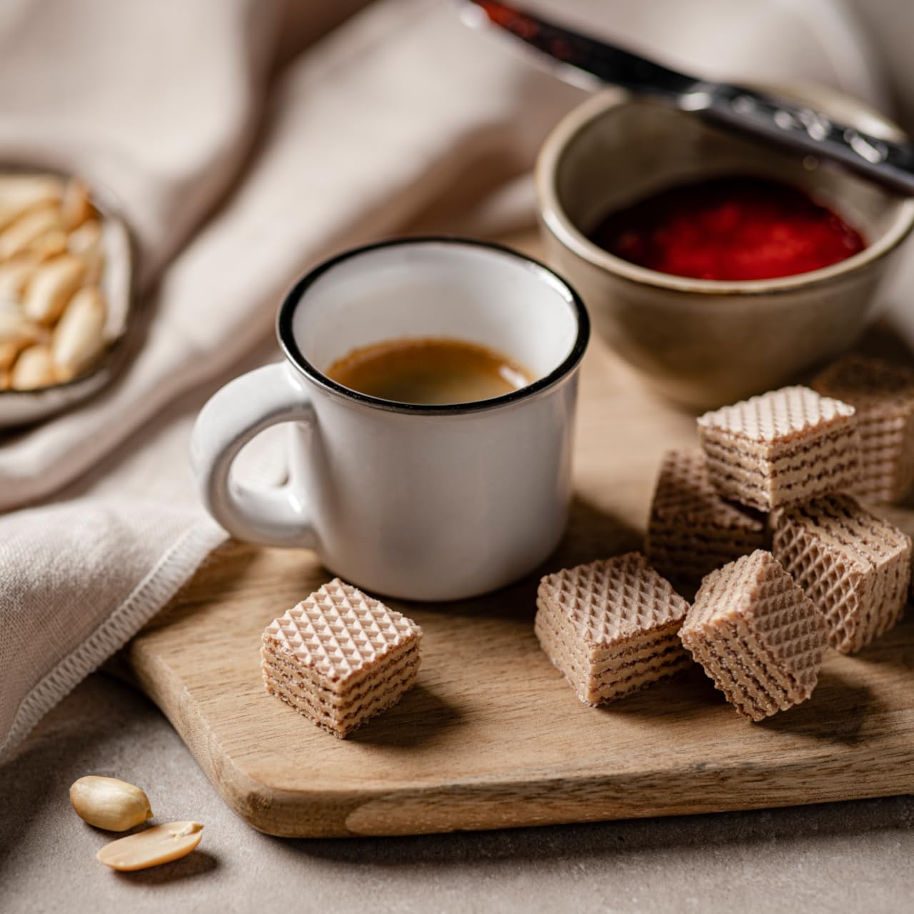 Loacker Quadratini Peanut Butter bite-size Wafer Cookies - 30% Less Sugar - Premium Crispy Wafers with Peanut Butter cream filli