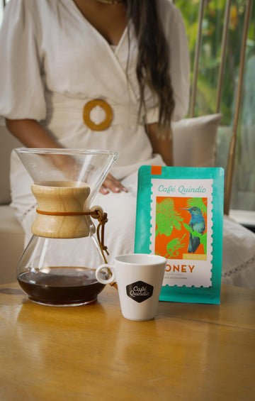 Cafe Quindio Specialty Harvest - Medium Roast 100% Colombian Excelso Whole Bean Arabica Coffee With Natural Mild Honey Tasting N