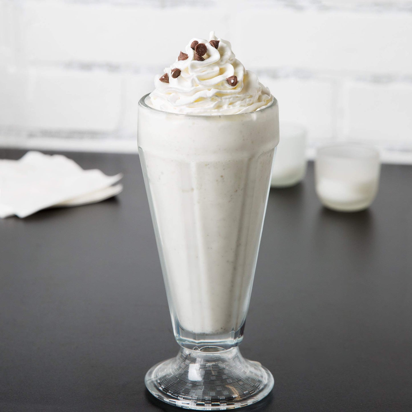 Ghirardelli White Mocha Premium Frappé Mix, 50 Ounce Can, Includes Stamped Barista Spoon